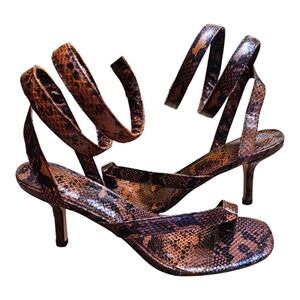 Vero Cuoio Genuine Leather Python Spiral Ankle Wrap Kitten Heel Sandals Size 8.5